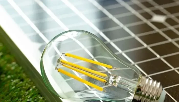 Hybrid Solar Systems Explained: Why Cape Town Homeowners Are Choosing Flexibility Over Full Off-Grid
